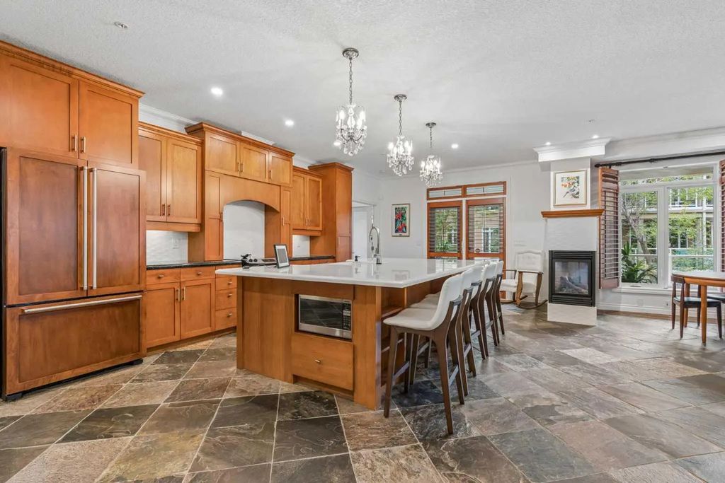 8202 14 Hemlock Crescent Sw, Calgary