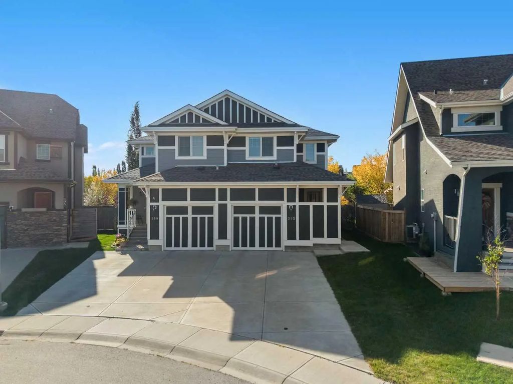 203 Mahogany Grove Se, Calgary