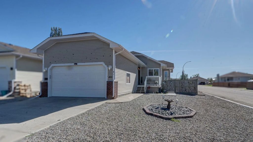 405 46 Avenue W, Claresholm