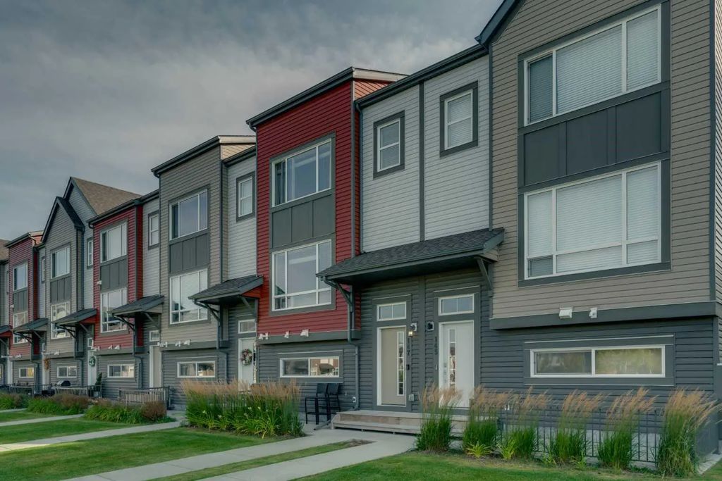 147 Copperstone Park Se, Calgary