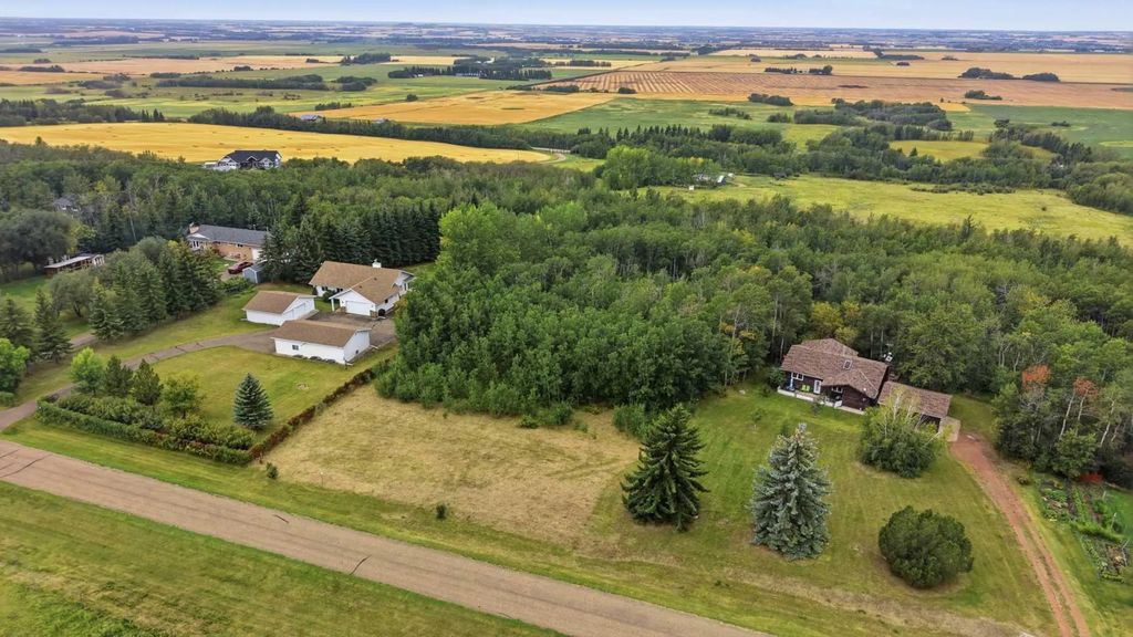130 27054 Township Road 364 Township , Rural Red Deer County