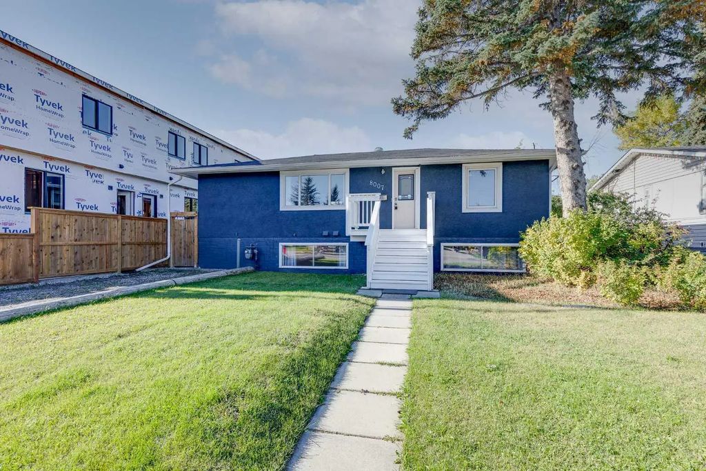 8007 36 Avenue Nw, Calgary