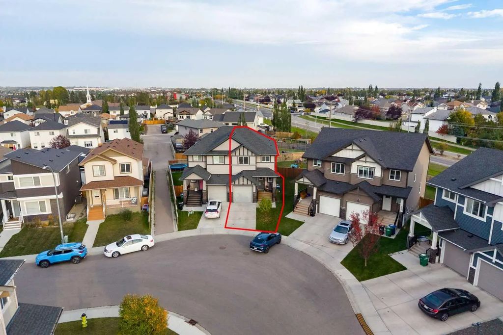 112 Reunion Loop Nw, Airdrie