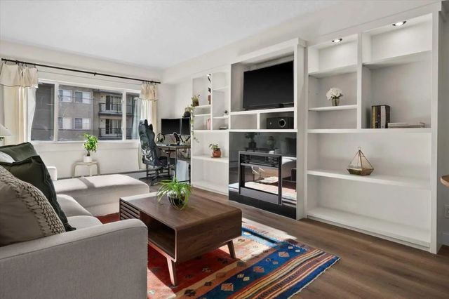 308 728 3 Avenue Nw, Calgary