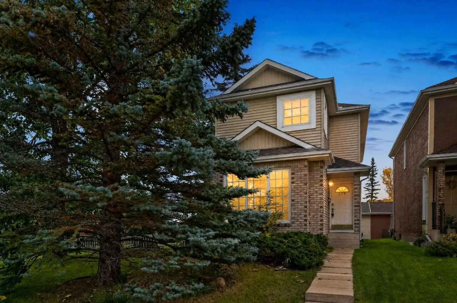 259 Coachway Road Southwest, Calgary – Residential Detached Listing Photo 7