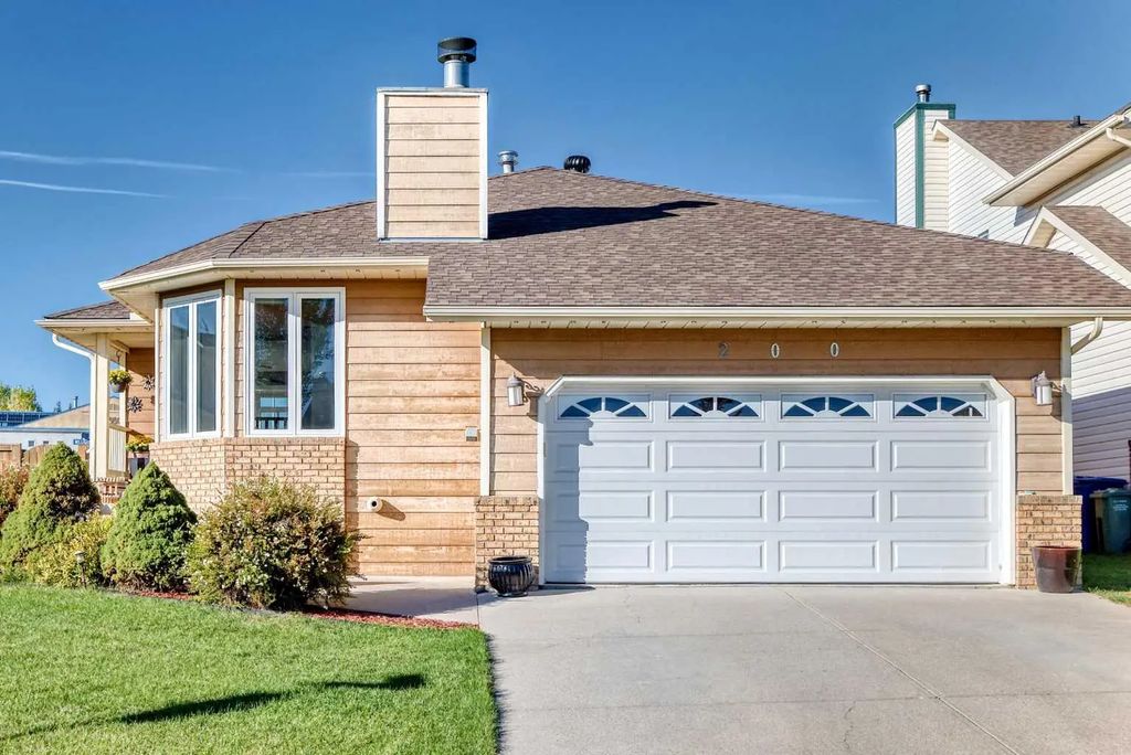 200 Downey Place , Okotoks