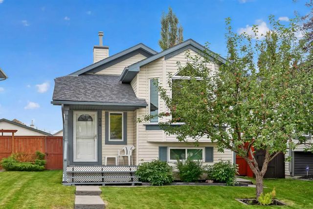 Photo for MLS®# A2347510 - home for sale at 34 Mt Aberdeen Link Southeast, McKenzie Lake, Calgary Alberta