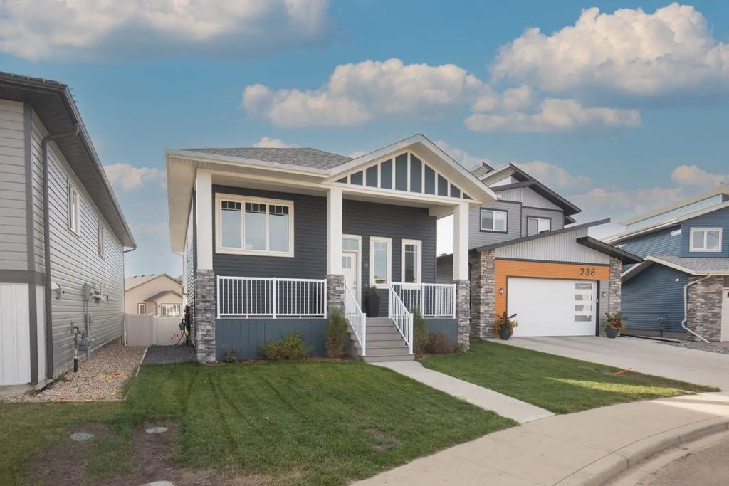 234 Livingston Close , Red Deer