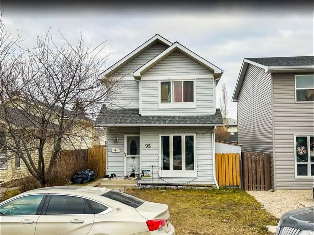 95 Castlegreen Close Ne, Calgary