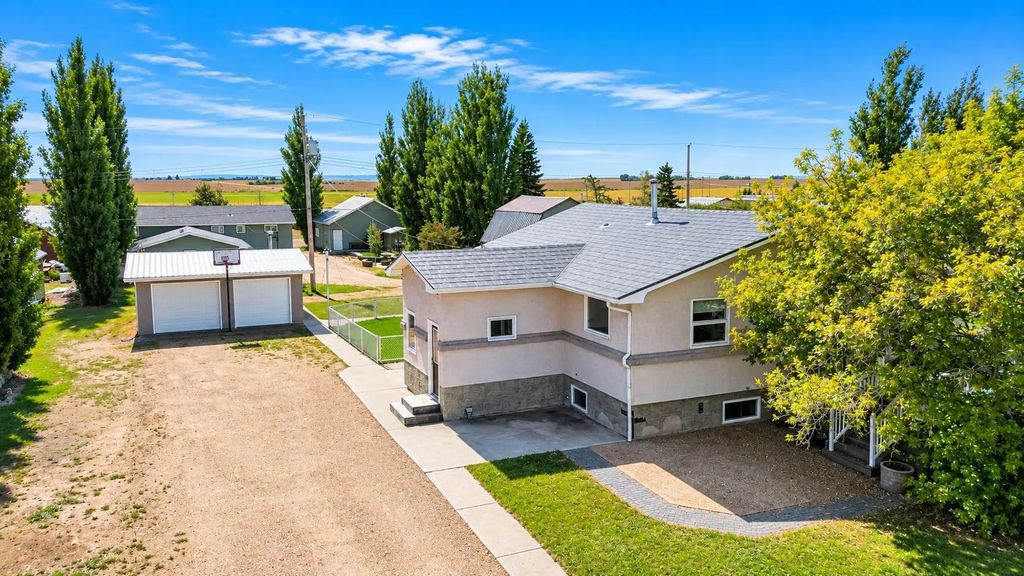 243 2nd Ave  , Craigmyle
