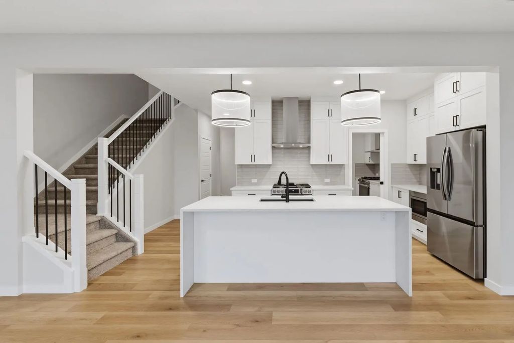 433 Lewiston Landing Ne, Calgary