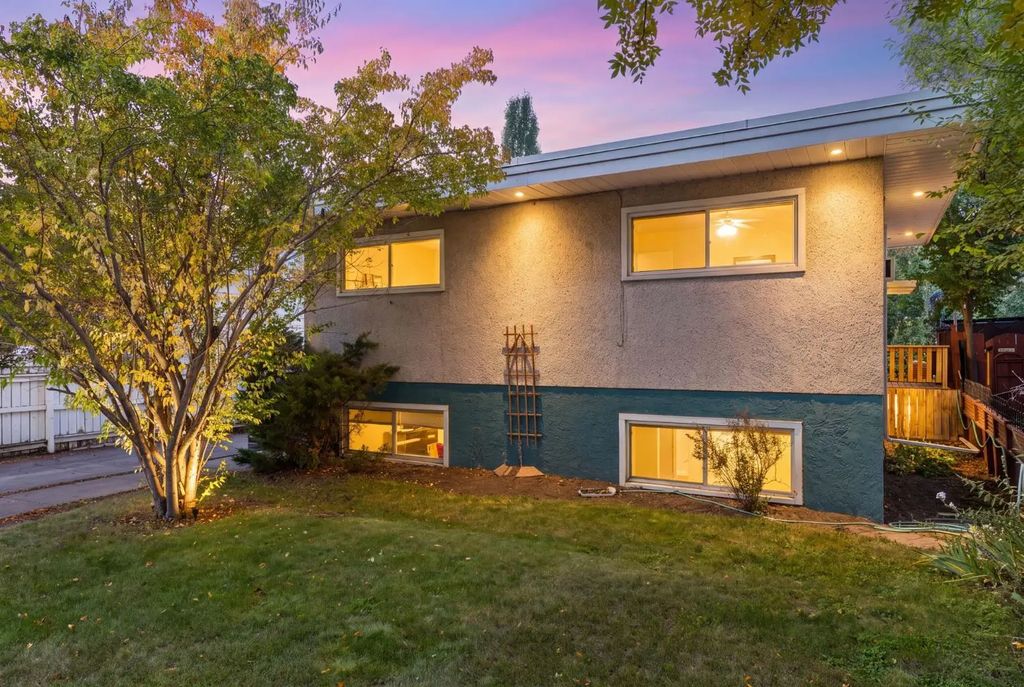 1423 16 Street Ne, Calgary
