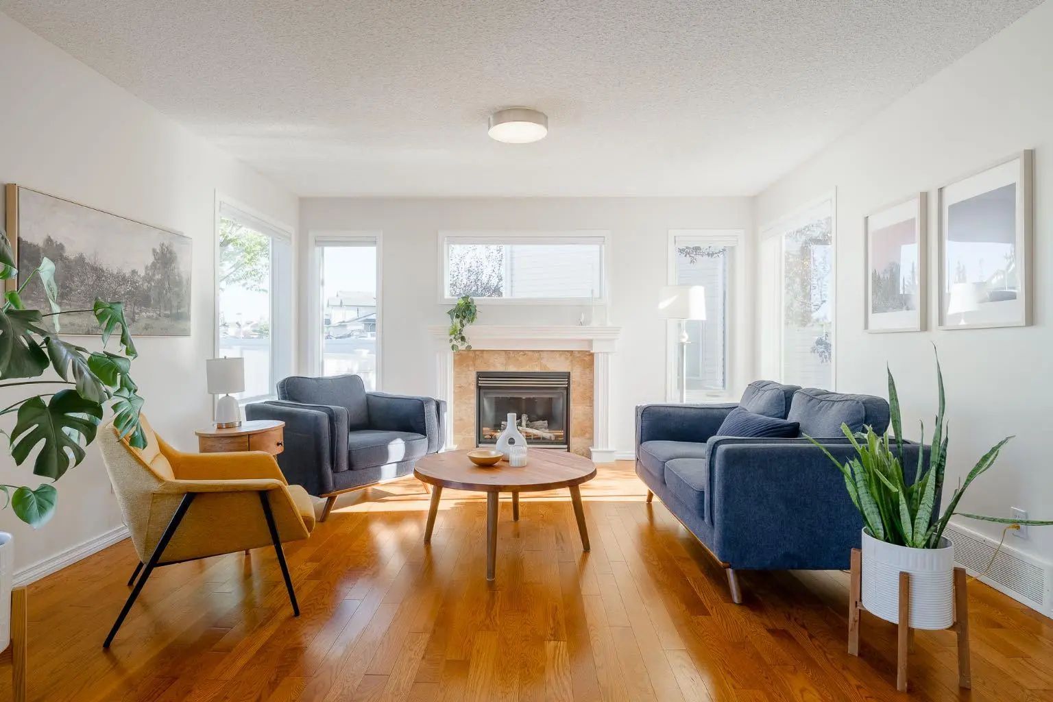 Residential Home for Sale in Calgary, Alberta