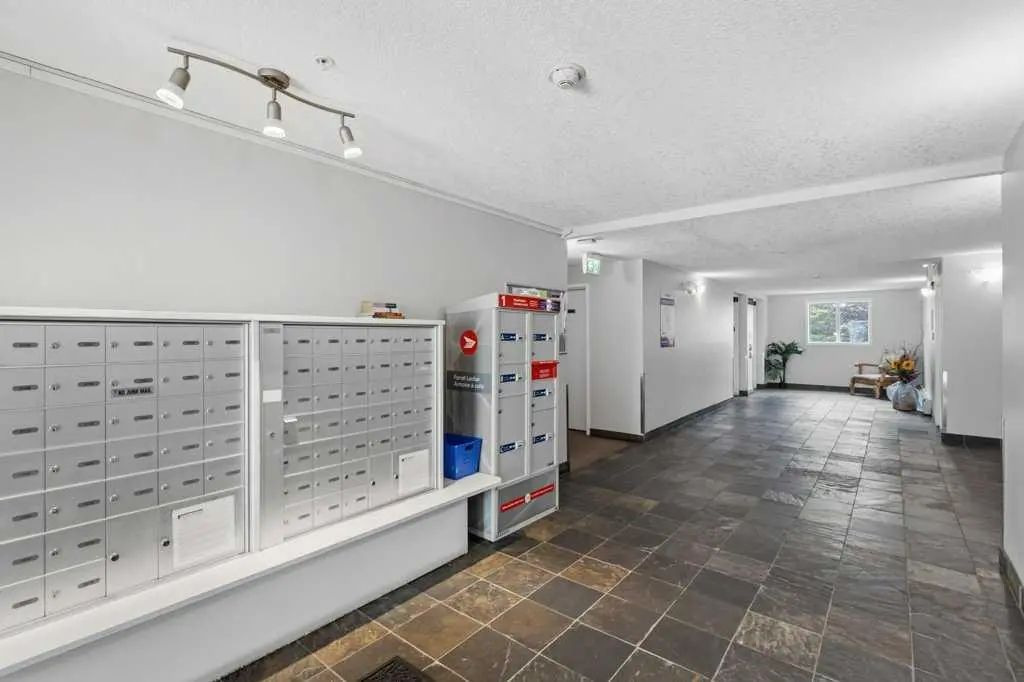 3301 10 Country Village Park Northeast, Calgary – Residential Apartment Listing Photo 4