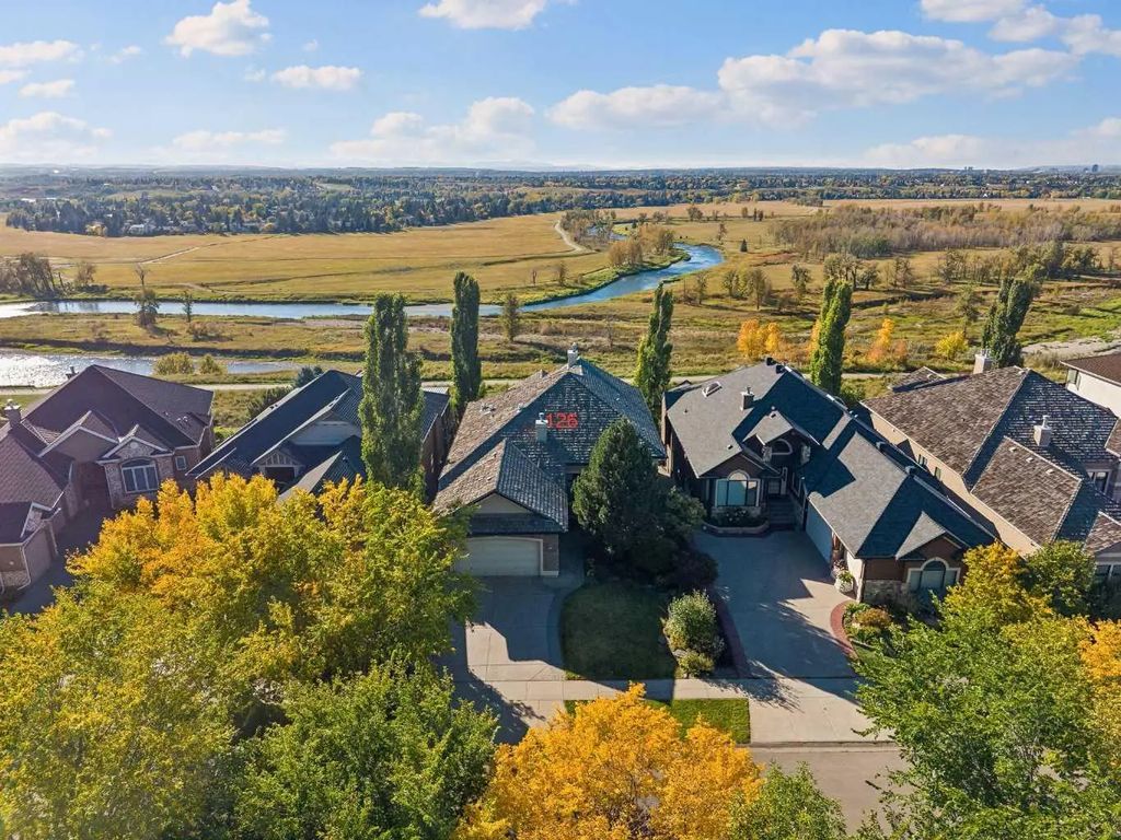 126 Mt Douglas Close Se, Calgary