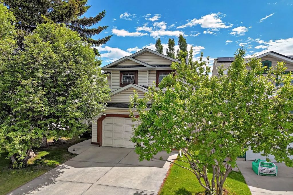 14954 Mt Mckenzie Drive Se, Calgary