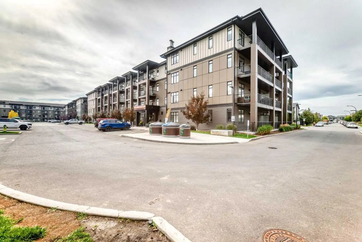 3205 200 Seton Circle Se Calgary Alberta T3M 3N8 Seton Details