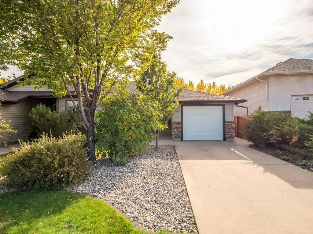 420 Mt Sunburst Crescent W, Lethbridge