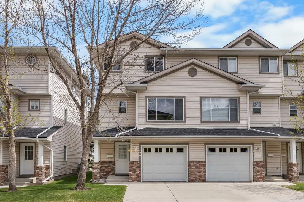 33 Country Hills Cove Nw, Calgary