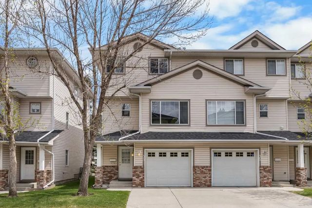33 Country Hills Cove Nw, Calgary