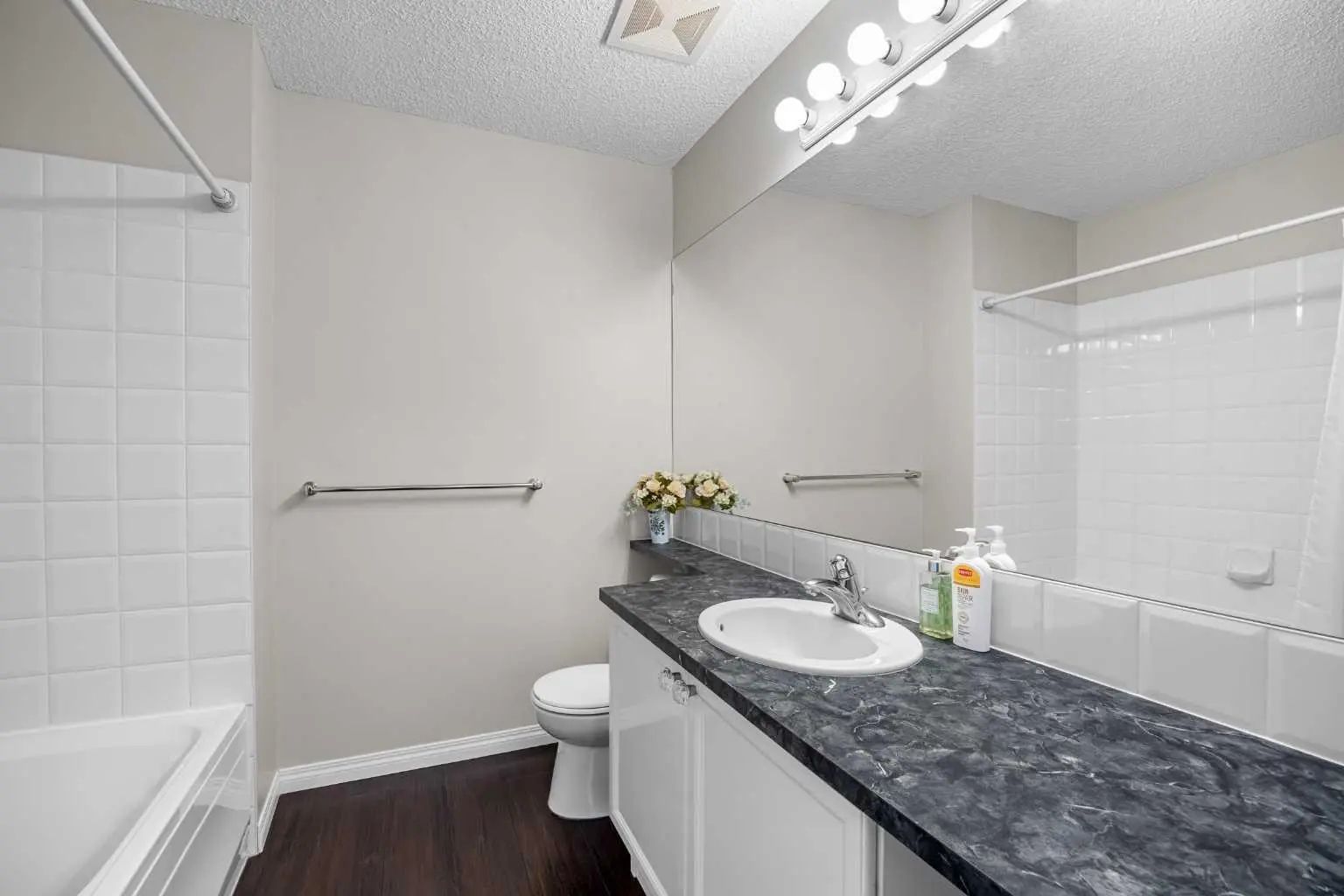 33 Country Hills Cove Northwest, Calgary – Residential Row/Townhouse Listing Photo 17