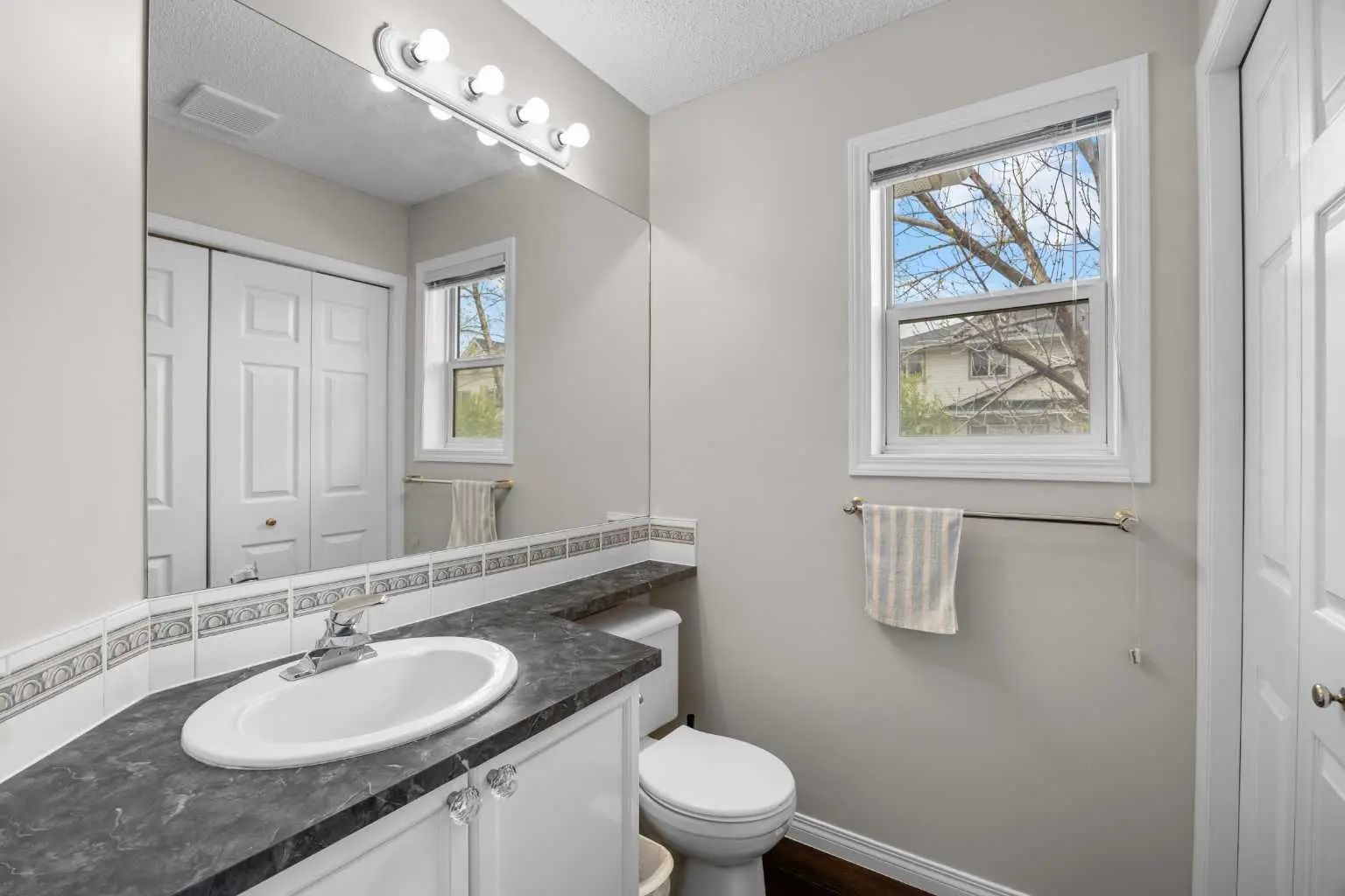 33 Country Hills Cove Northwest, Calgary – Residential Row/Townhouse Listing Photo 18