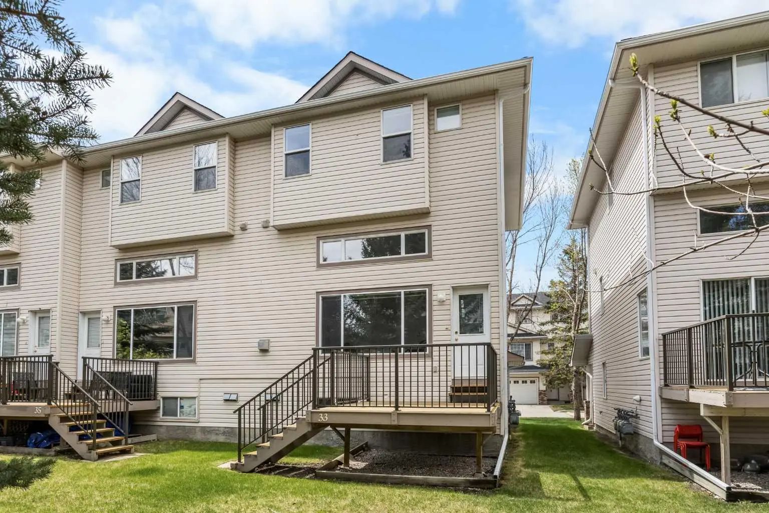 33 Country Hills Cove Northwest, Calgary – Residential Row/Townhouse Listing Photo 23