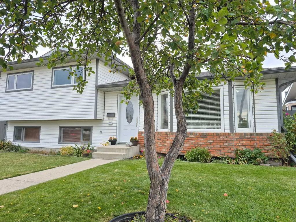 5715 58 Avenue , Olds