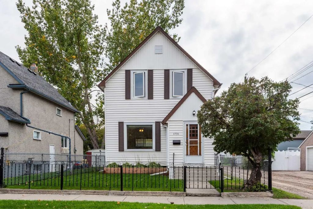 1731 26 Avenue Se, Calgary