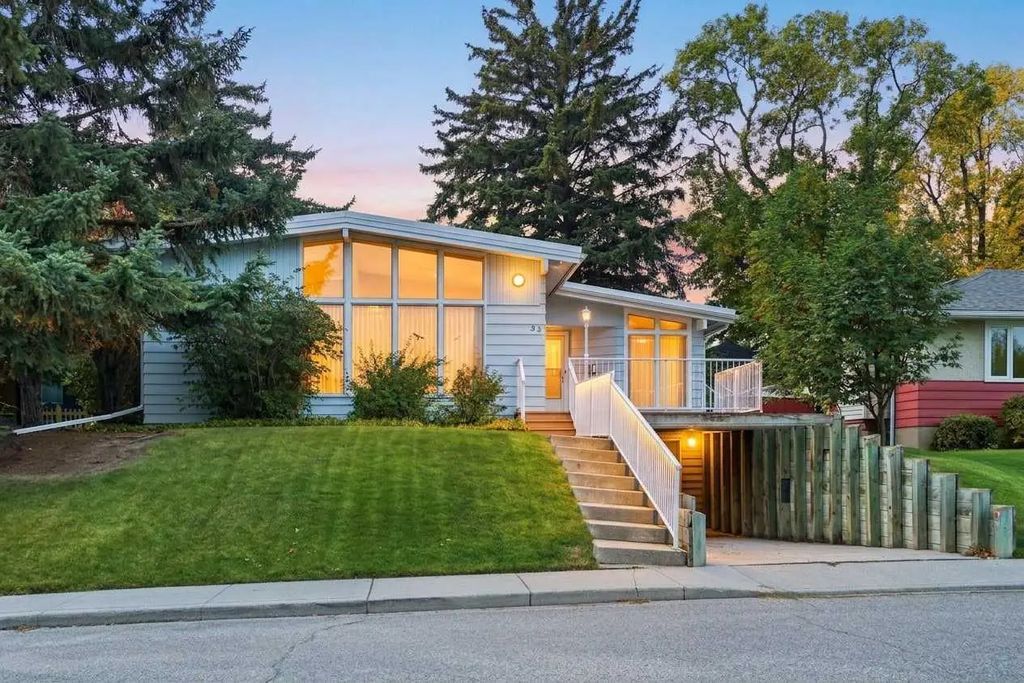 35 Cornwallis Drive Nw, Calgary