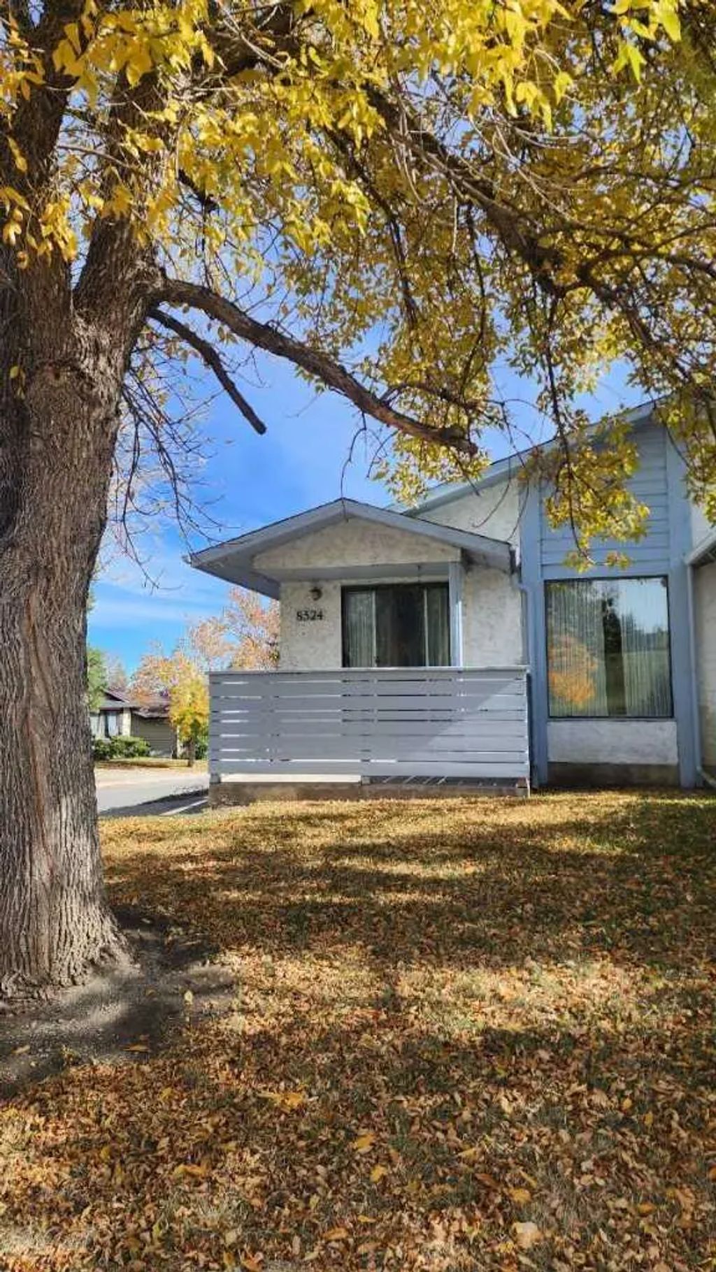 8524 Berwick Road Nw, Calgary