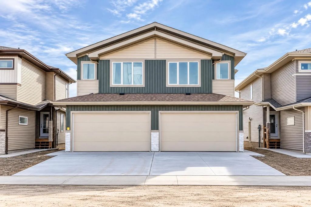 23 Lavelle Close , Red Deer