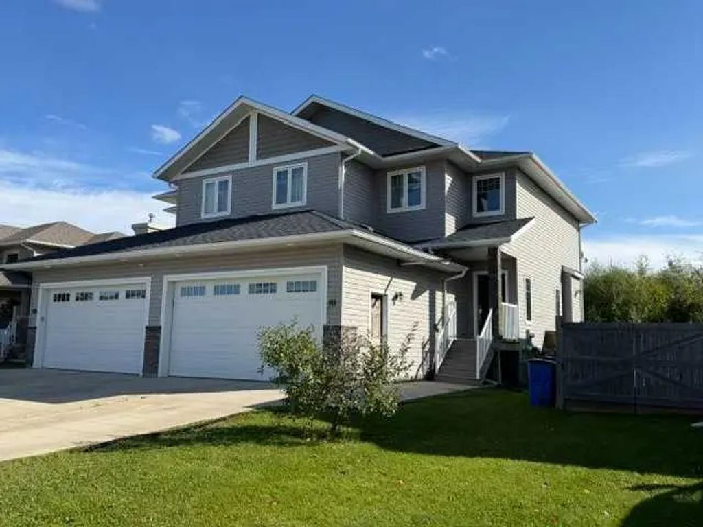 911 12 Street Se, Slave Lake