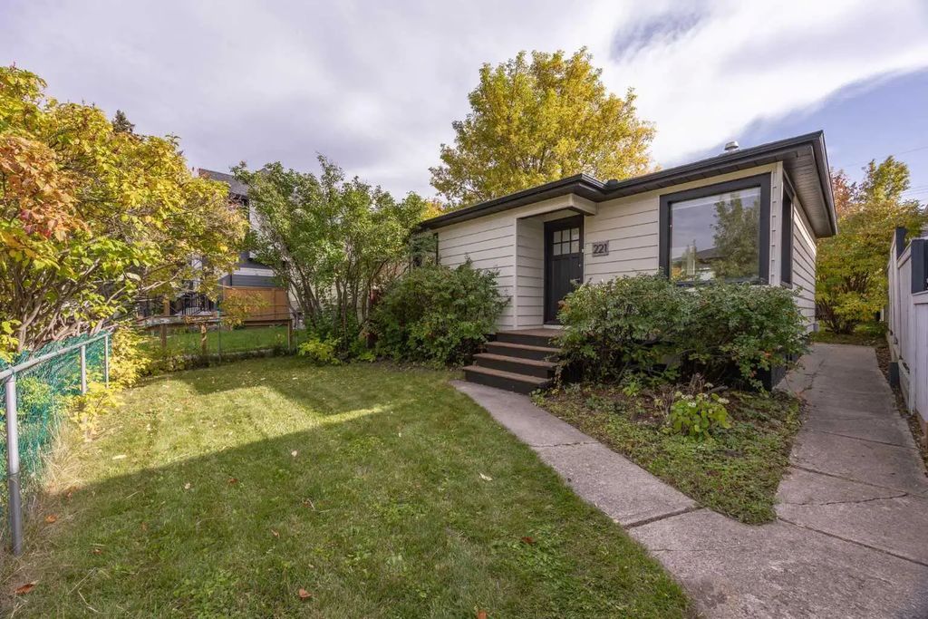 221 26 Avenue Ne, Calgary