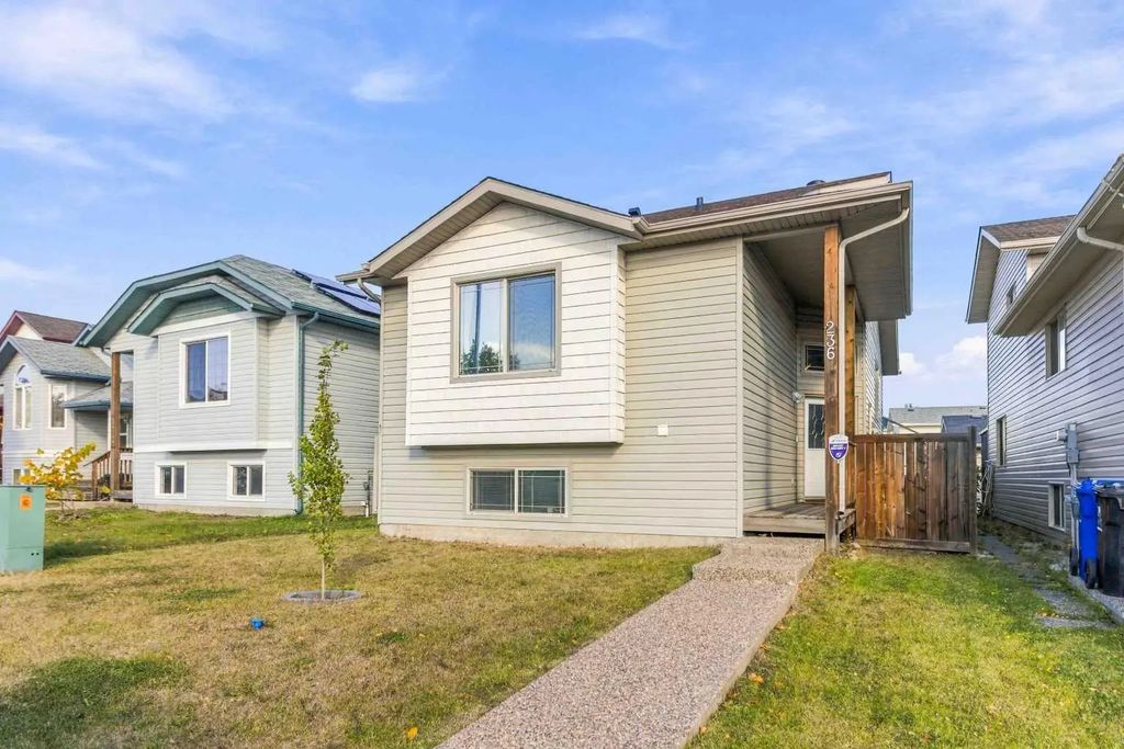 236 Paris Crescent , Fort McMurray