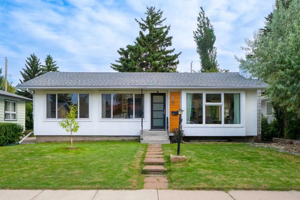 29 Hillary Crescent Sw, Calgary