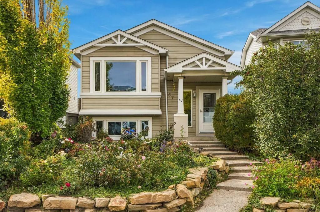 67 Martin Crossing Close Ne, Calgary