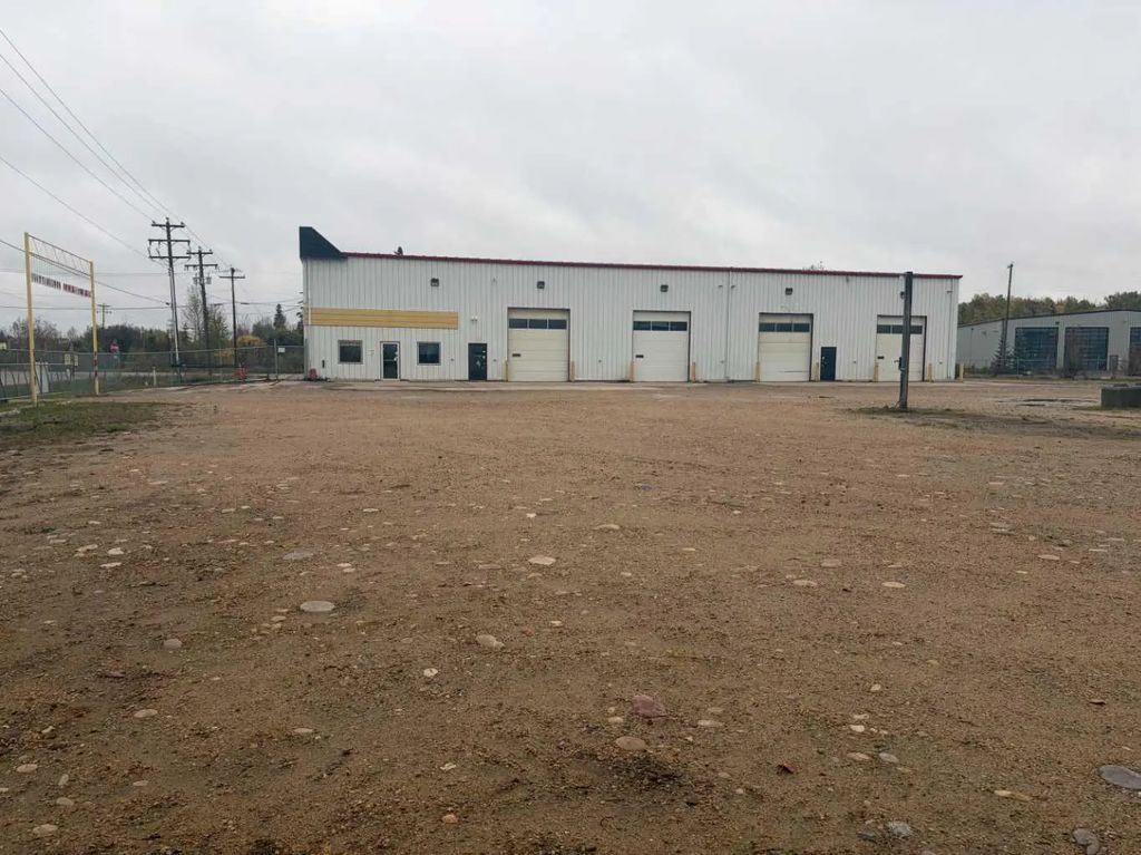 5221 39 Street , Whitecourt