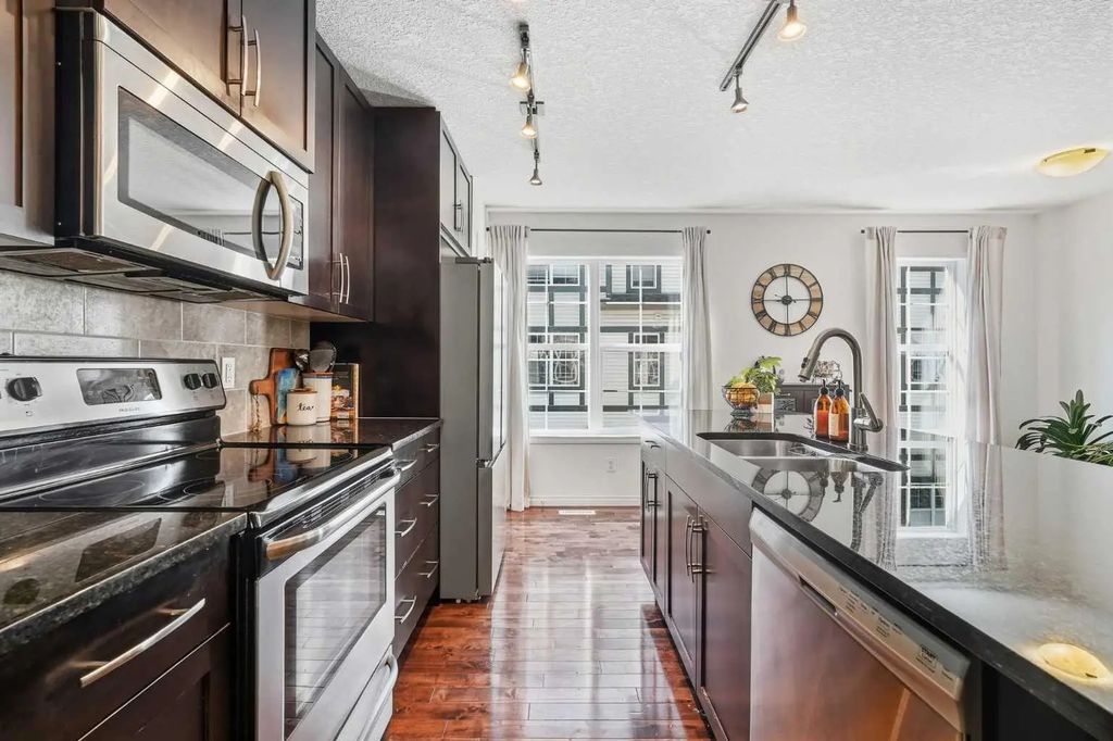 1214 Cranford Court Se, Calgary