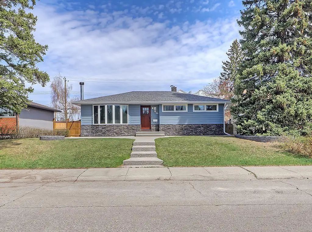 44 Granlea Place Sw, Calgary