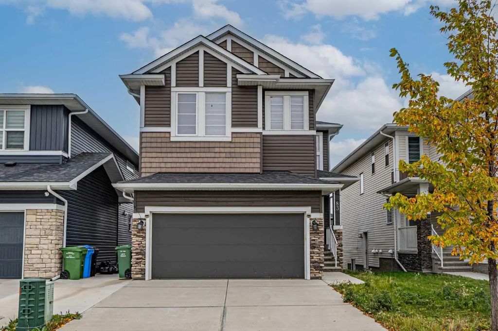 83 Red Sky Gardens Ne, Calgary