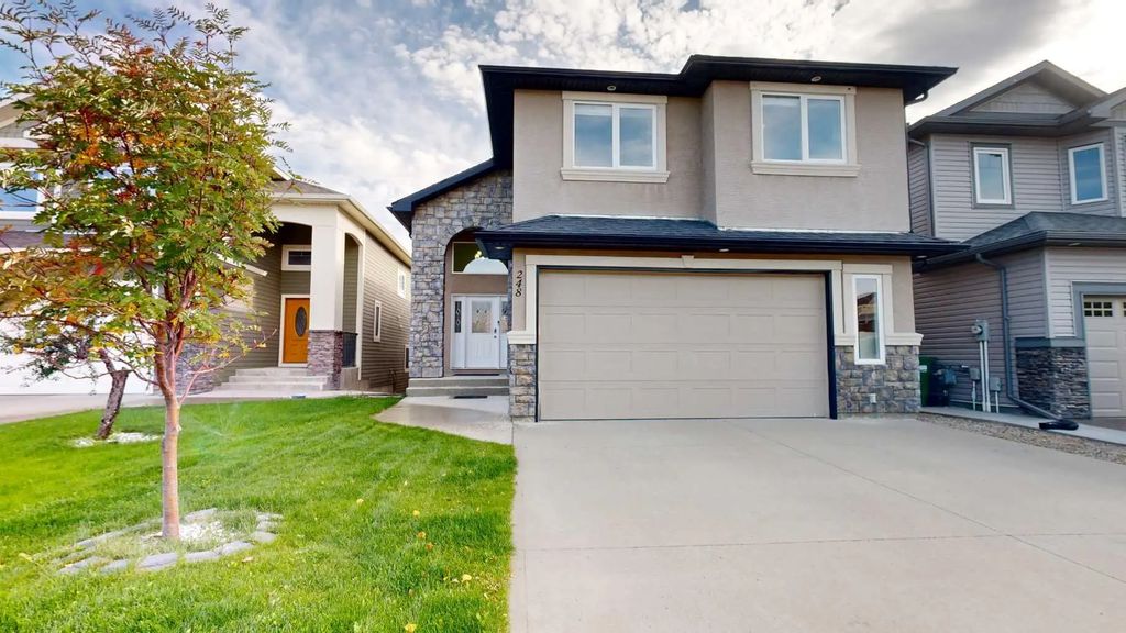 248 Sixmile Common  S, Lethbridge