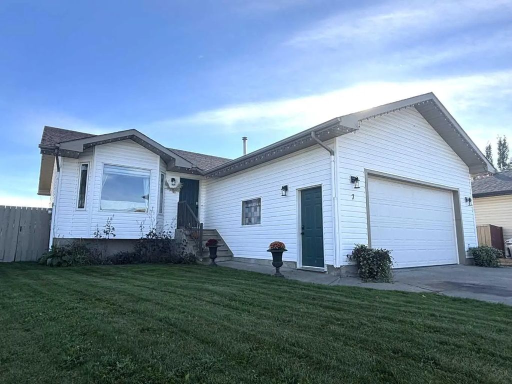 7 Stiles Cove , Whitecourt