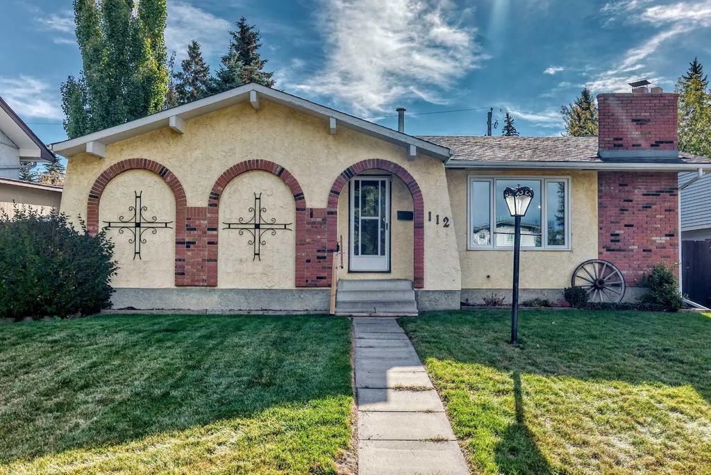 112 Queensland Place Se, Calgary