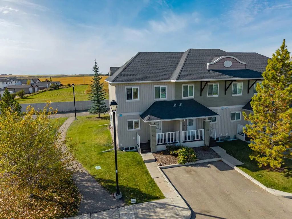 101 Clover Way , Carstairs