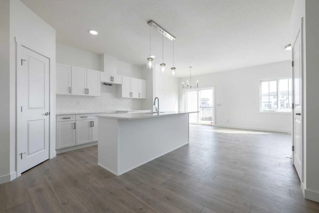 27 Nova Road , Cochrane