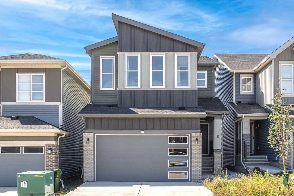 47 Carringvue Passage Nw, Calgary