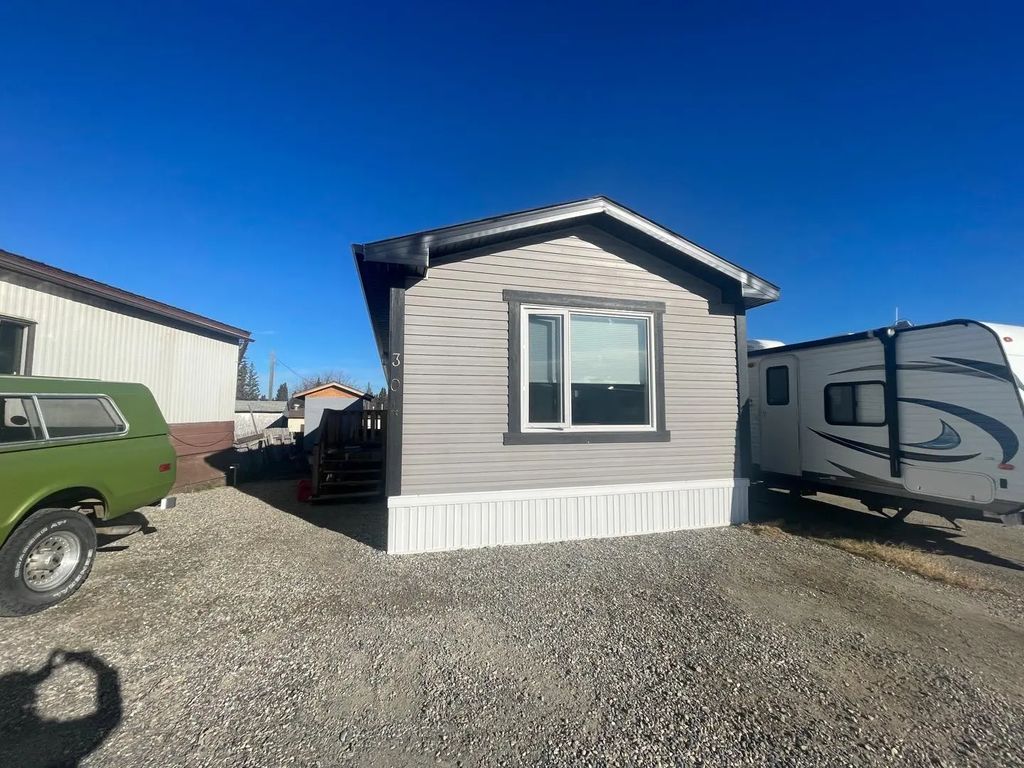 304 133 Jarvis Street , Hinton
