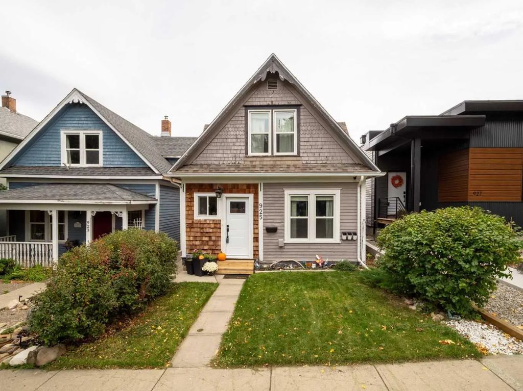 925 9 Street S, Lethbridge