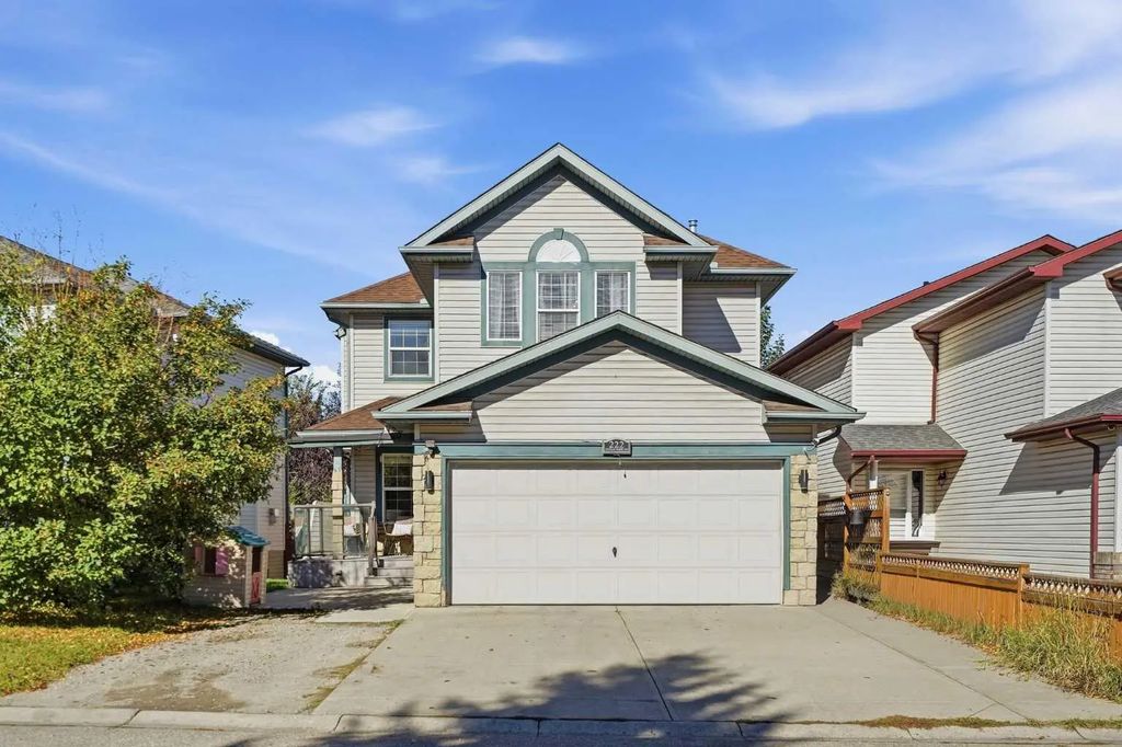 222 Douglas Ridge Circle Se, Calgary